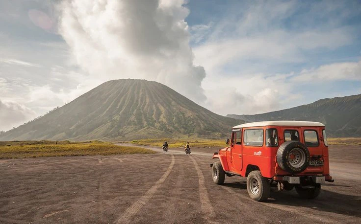 Jeep adventure in Bromo desert – Bandung to Bromo 4D3N Trip